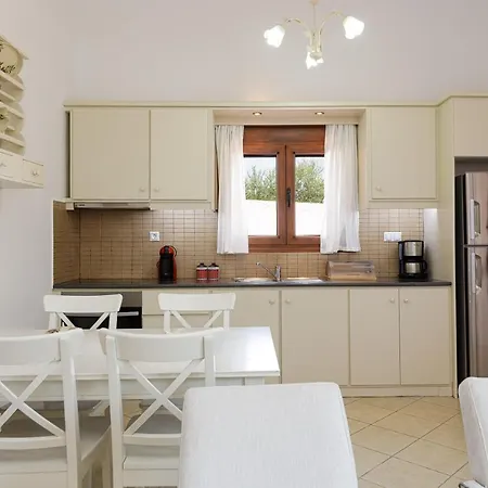 Eva & Dimitrios Villas, Captivating Oasis With Pools & Bbq, By Thinkvilla Pánormos