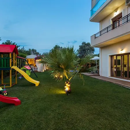 Villa Eva & Dimitrios Villas, Captivating Oasis With Pools & Bbq, By Thinkvilla Pánormos
